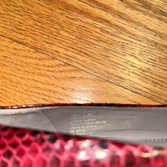 NWOTKenneth Cole Red Snakeskin Silver Edition Exclusive 925 Mirrored Heel Sz 6.5 - Picture 7 of 7